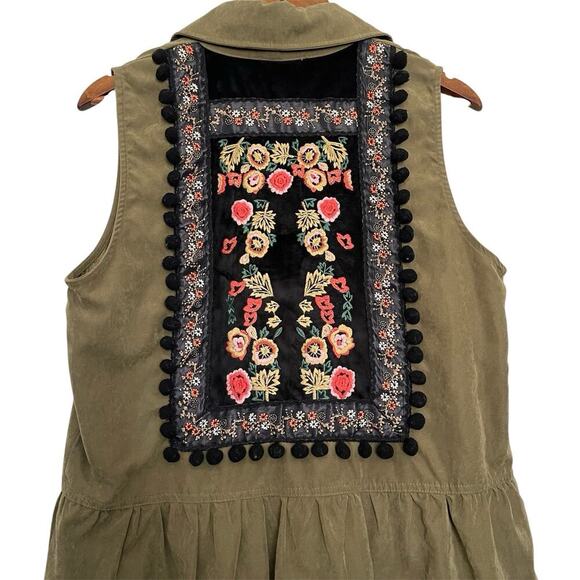 Entro Embroidered Snap Button Peplum Top Green Sleeveless Boho Festival Size M - Picture 3 of 7